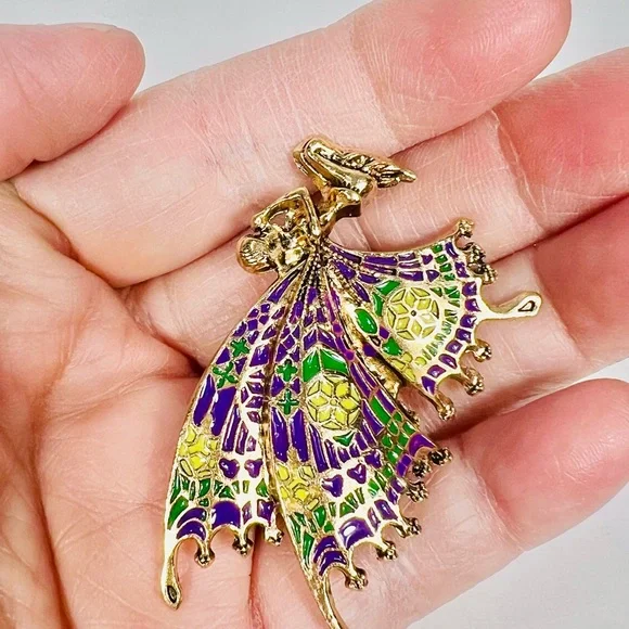 Elegant Gold and Purple Butterfly Brooch - Picture 6 of 8